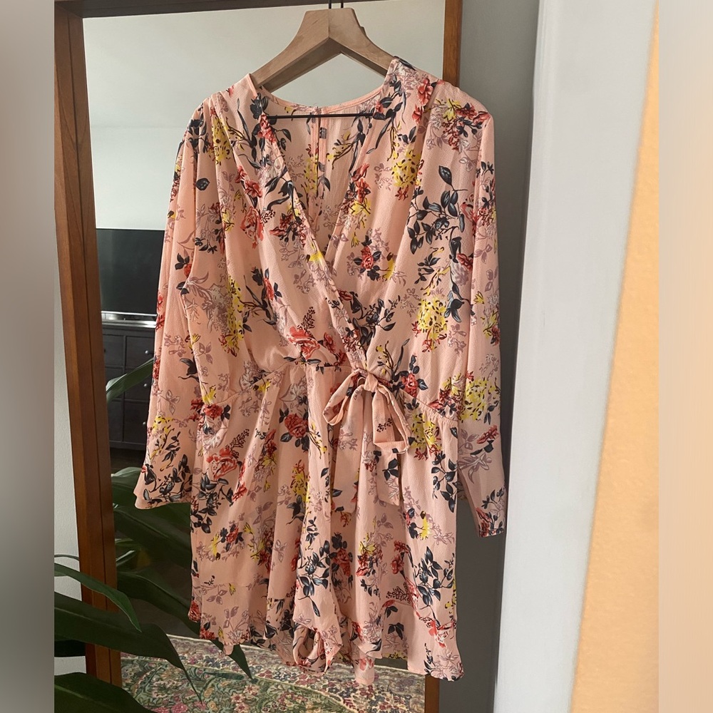 Lightweight Flroal Romper Size XXL